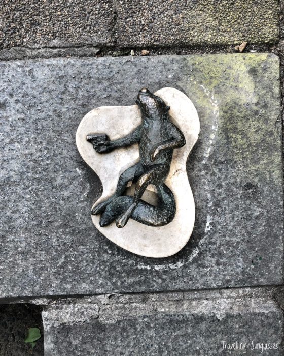 Mini statues of Budapest Kolodko dead squirrel